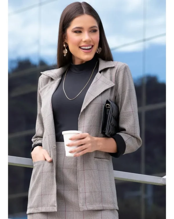 Cód. 566 - Blazer Com Bolsos Cinza Quintess