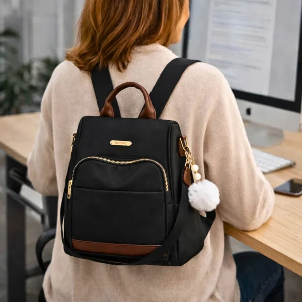 Cód. 131 - Bolsa Mochila Feminina Grande Costas Transversal Impermeável
