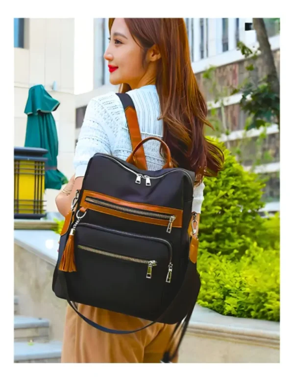 Cód. 132 - Bolsa Mochila Feminina Alça Transversal E Costas Impermeável