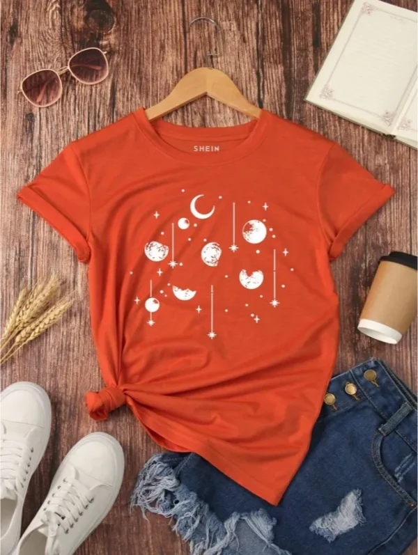 Cód. 452 - Camiseta Stars Cadentes Estrelinhas Luas Moon Estilosas Leve